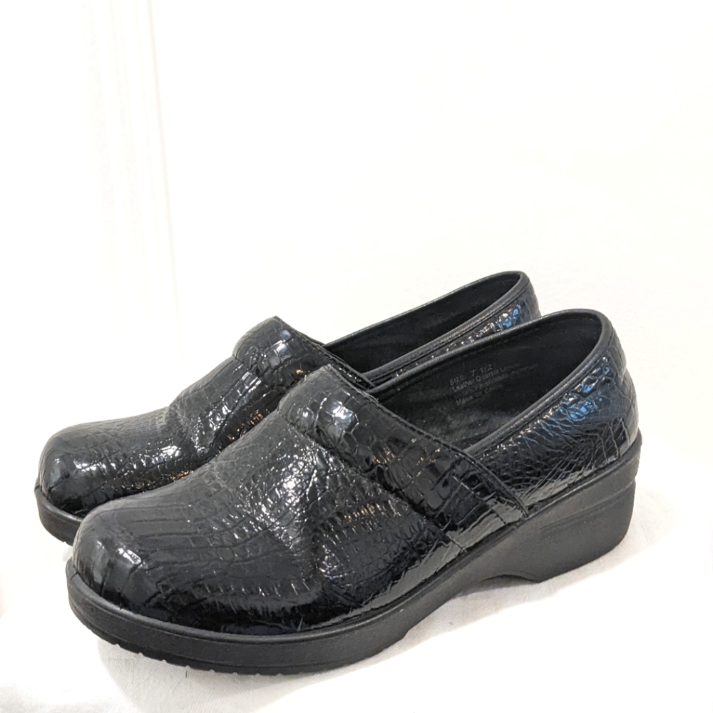 Leather clogs by Cushion Aire - Picture 14 of 14